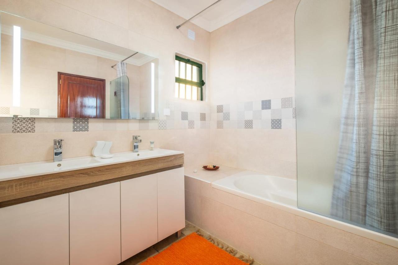 Villa Sequeira - Private Pool - Free Wifi - By Bedzy Albufeira Exterior photo